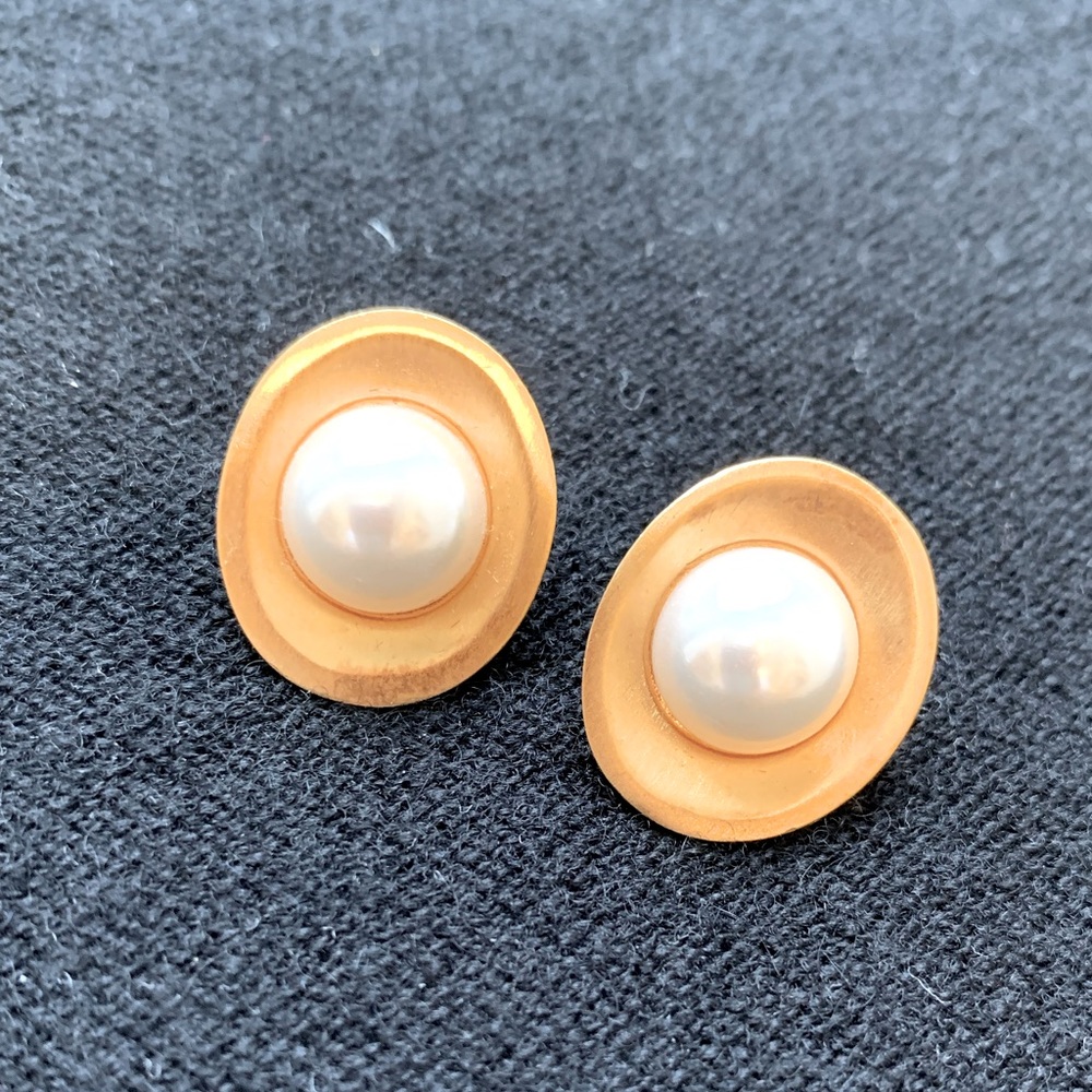 Pierced Pearl and Gold Earrings from Metropolitan Museum of Art Collection